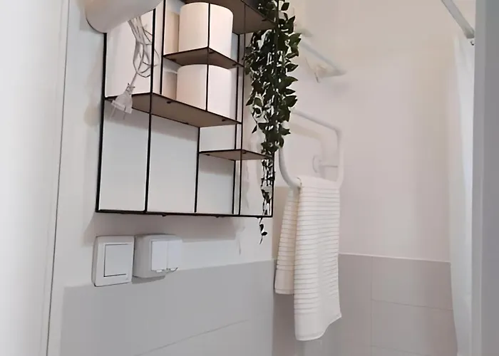 Your Base - Chic & Well-located - 24h Keybox Entry Lägenhet *